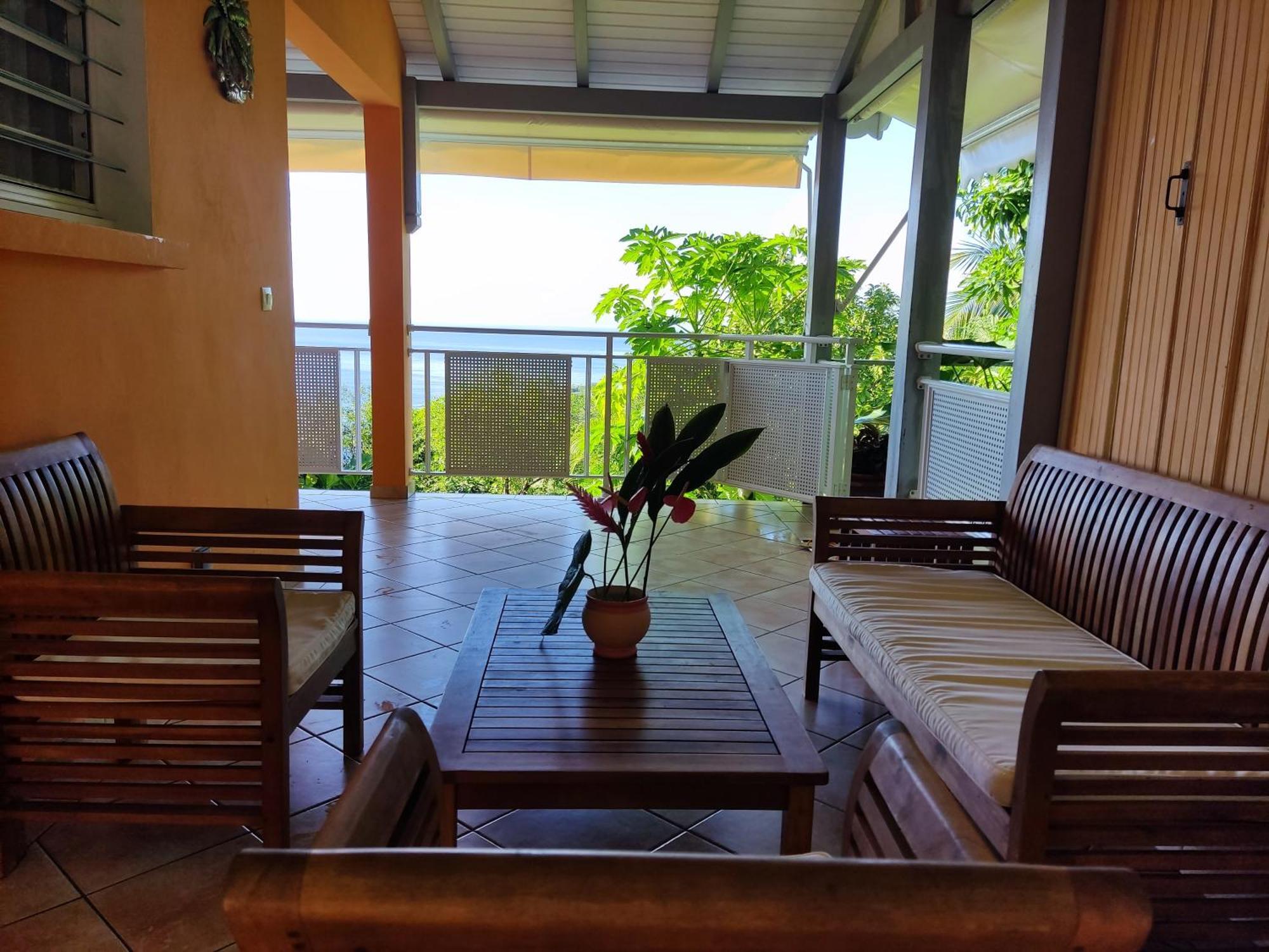 Bungalow With Sea View In Deshaies Eksteriør billede