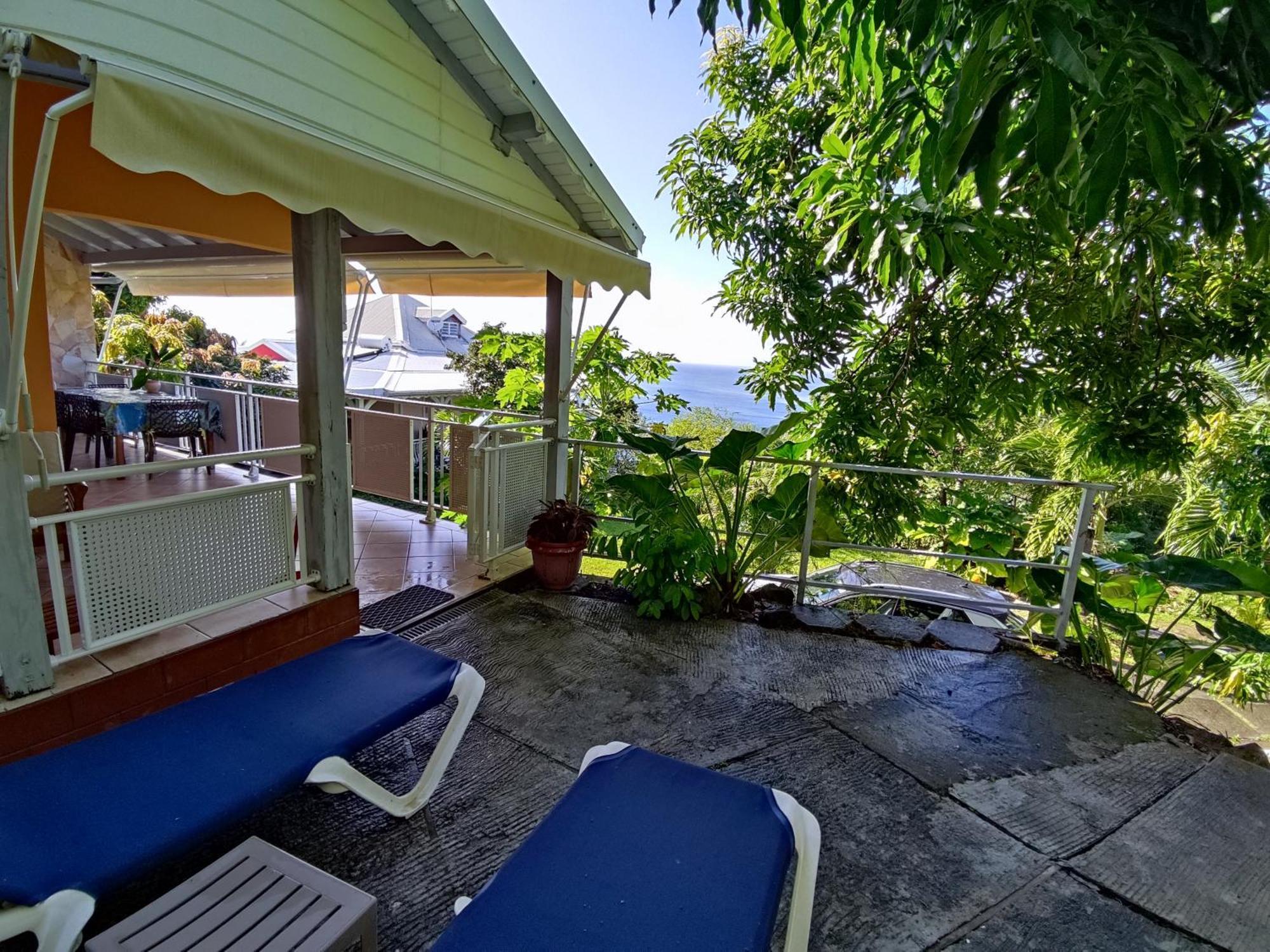 Bungalow With Sea View In Deshaies Eksteriør billede